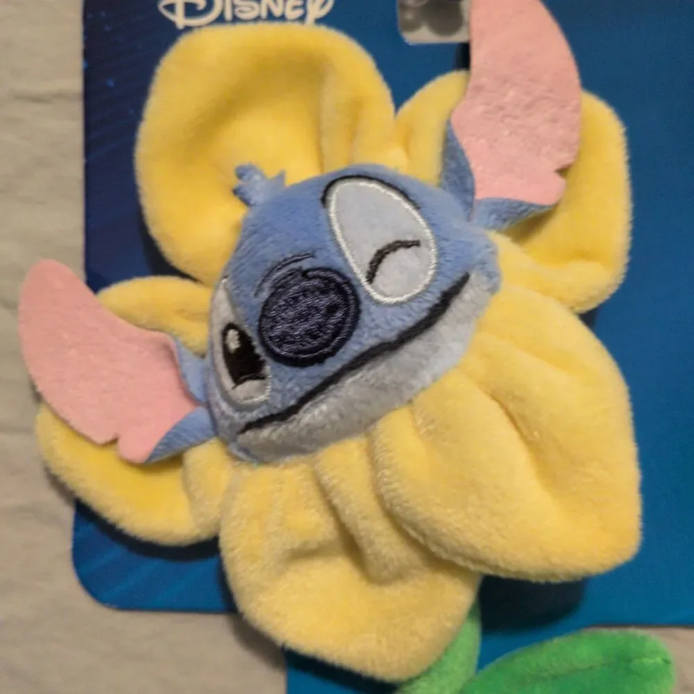 Disney 2026 Character Flower Bendable Plush Winnie Pooh/piglet Stitch Minnie Set